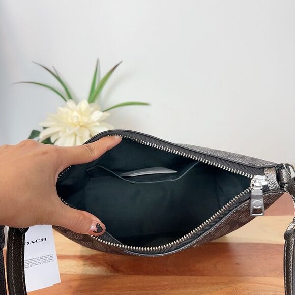 NWT Coach Zip Top Shoulder Bag In Signature Canvas - Picture 5 of 7